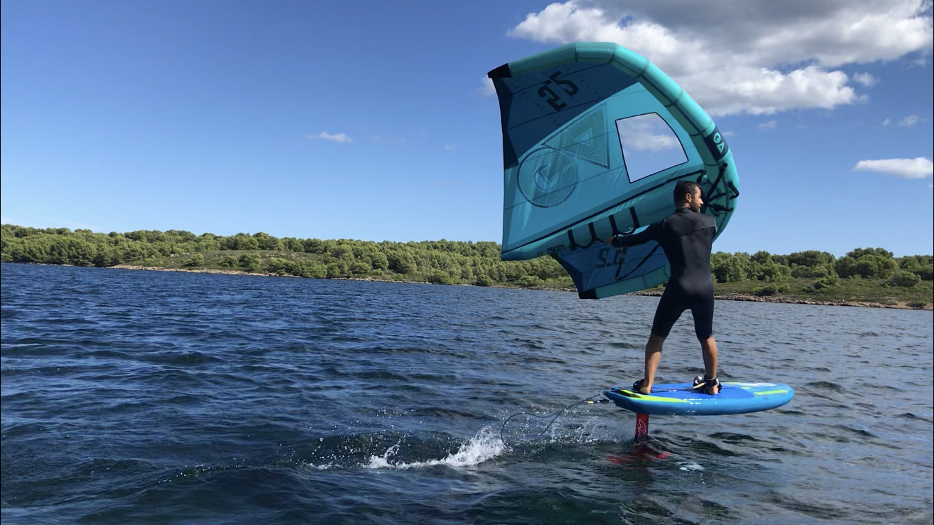 wingfoiling in Fornells Menorca